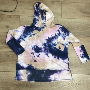 Hi low tie dye sweatshirt